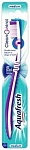 Aquafresh Зубная щётка Clean&Control средней жёсткости
