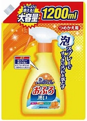 Nihon Антибактериальное пенящееся чистящее средство для ванной Foam spray Bathing wash с апельсиновым маслом мягкая упаковка 1200 мл