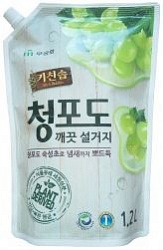 Mukunghwa Дезодорирующее средство для мытья посуды, овощей и фруктов в холодной воде Зелёный виноград мягкая упаковка 1,2 л