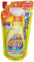 Nihon Антибактериальное пенящееся чистящее средство для ванной Foam spray Bathing wash с апельсиновым маслом запасной блок мягкая упаковка 350 мл