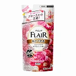 Kao Flair Fragrance Floral Sweet Кондиционер для белья с антибактериальным эффектом со сладким цветочным ароматом 380 мл запасной блок